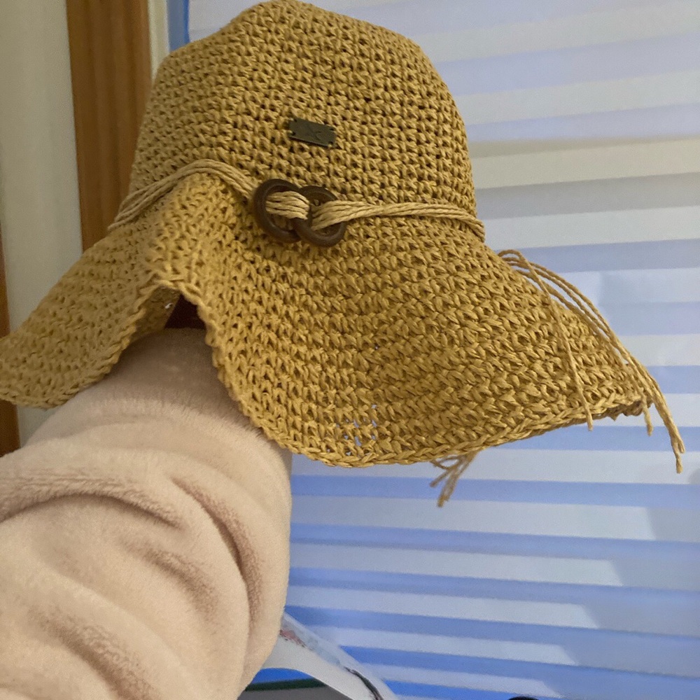 Floppy straw sun hat